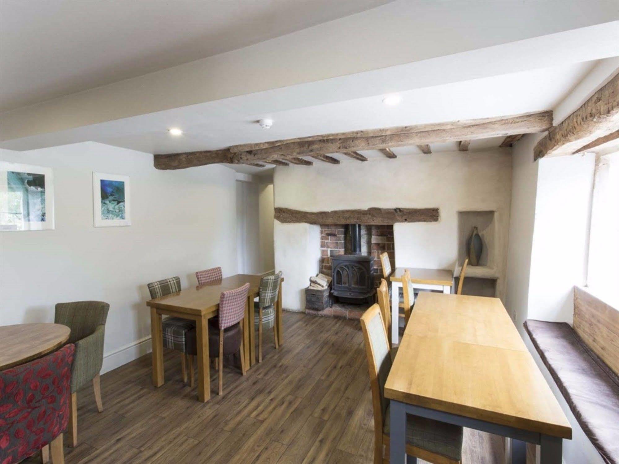 The Bell Inn Stroud  Dış mekan fotoğraf